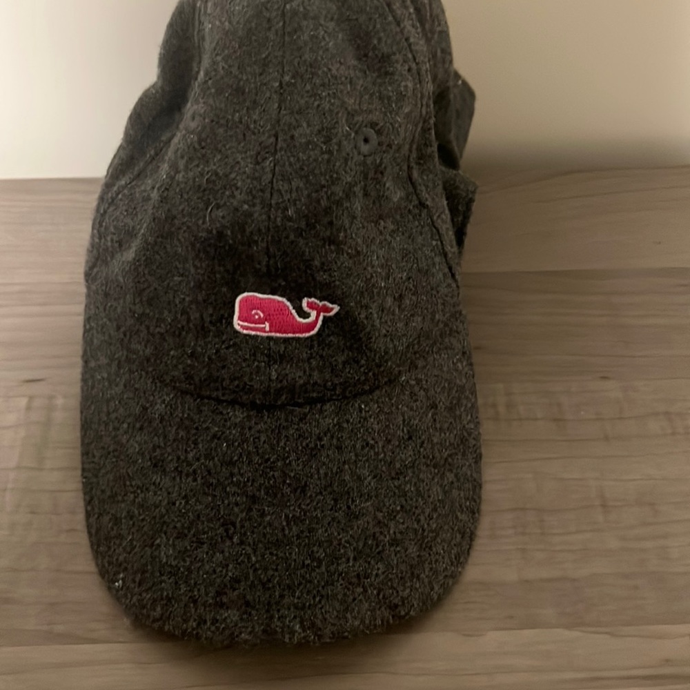 Vineyard vines grey baseball cap